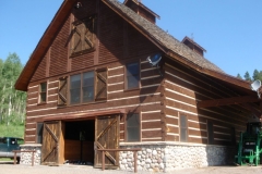 five-pines-mesa-barn-in-yampa-co_03