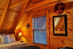 stayed-in-a-little-cubbie-in-sevierville-tn_13