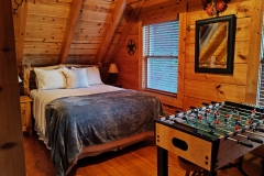 stayed-in-a-little-cubbie-in-sevierville-tn_14