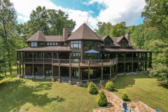 timber-frame-home-in-bee-spring-ky